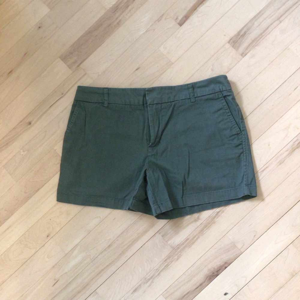 2/$12 Jones & Co JNY Women's Green Shorts